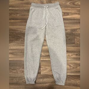 Aritzia Sunday Best Light Gray Joggers